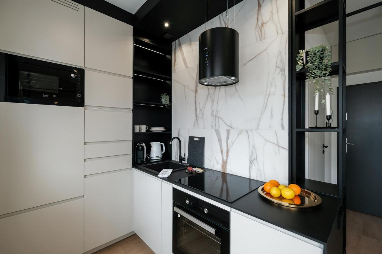 City Mood Apartamenty Lodz Fabryczna 450M Wszystko Nowe Luaran gambar