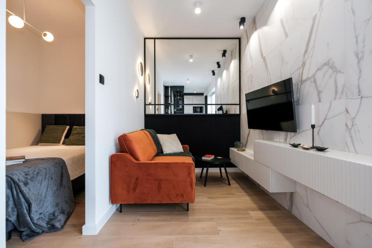 City Mood Apartamenty Lodz Fabryczna 450M Wszystko Nowe Luaran gambar