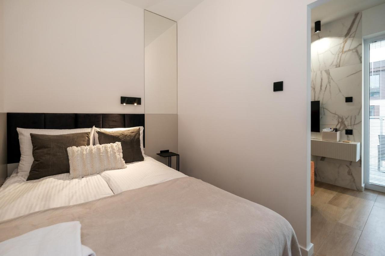 City Mood Apartamenty Lodz Fabryczna 450M Wszystko Nowe Luaran gambar