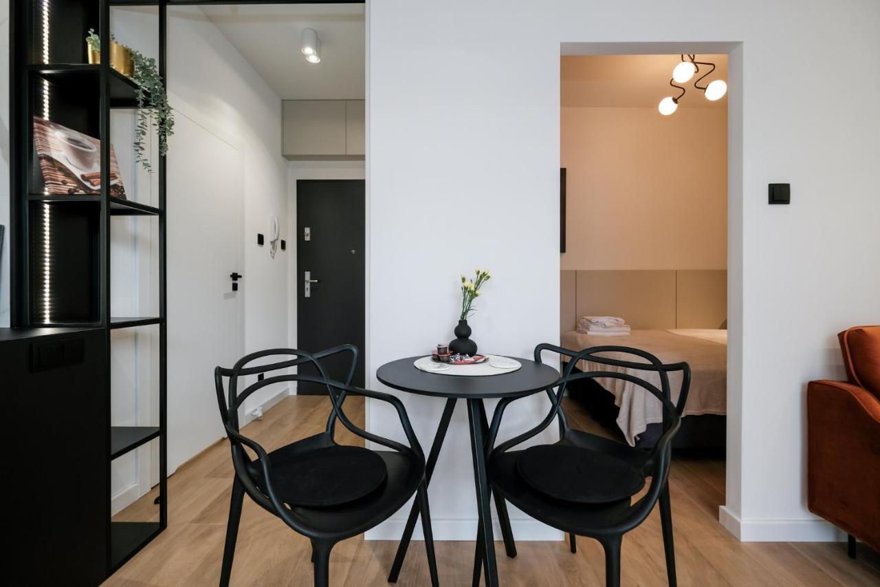 City Mood Apartamenty Lodz Fabryczna 450M Wszystko Nowe Luaran gambar